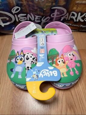 Bluey Classic Clogs Crocs Girls {Size 1} *Primark*-NEW
